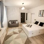 Premium Mamaia Nord - Marea La 50m